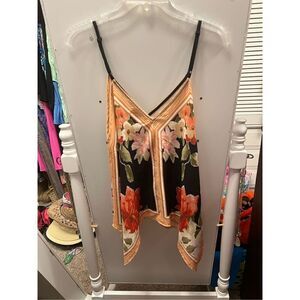 New Fabrik floral trapeze strappy Camisole size M